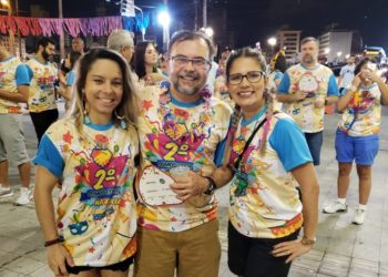 Bloco do Cooperativismo celebra carnaval pernambucano com ação social