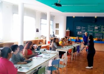 Espaço Cultural Sicoob recebe mulheres empreendedoras em Mendes