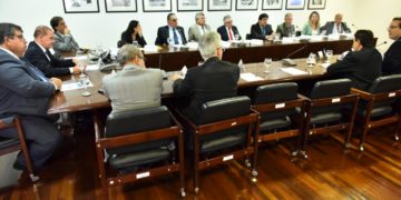 Ocesc e  OCB discutem em Brasília cobrança previdenciária das cooperativas