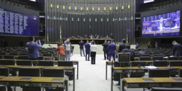 Câmara aprova distribuição emergencial de alimentos