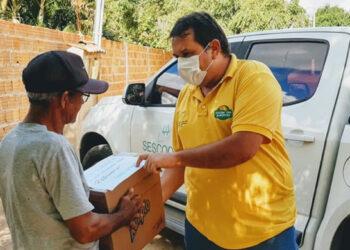 Agricultores familiares recebem kit com máscaras e álcool