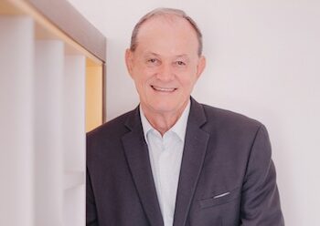 Presidente do Sicredi é reeleito no Conselho Mundial das Cooperativas de Crédito