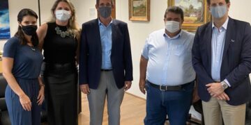 Ministro do Meio Ambiente visita OCB