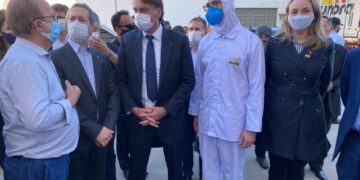 Bolsonaro visita Cooperativa Aurora