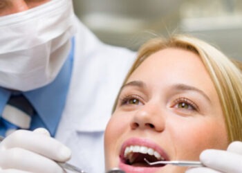 dentist-doctor-medical-product-patient-chin-1445997-pxhere.com