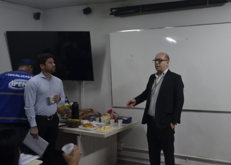 Rodoviária do Rio promove curso de capacitação para taxistas de cooperativa