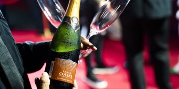 Vinícola premiada expõe novos rótulos em giro por cidades