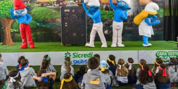 Educação ambiental: caravana Sicredi & Smurfs reune 17 mil crianças