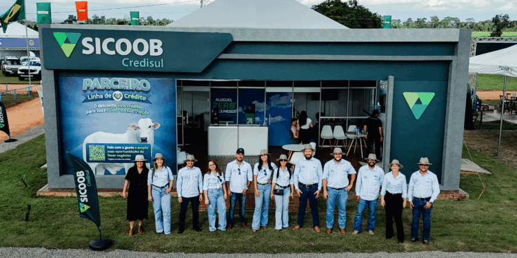 Sicoob Credisul movimenta R$ 82,7 milhões em negócios durante a Agrocom 2026, em Cerejeiras (RO) 