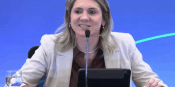 Seminário BC/OCB: Tânia Zanella destaca maturidade e solidez do cooperativismo em debate sobre o SNCC