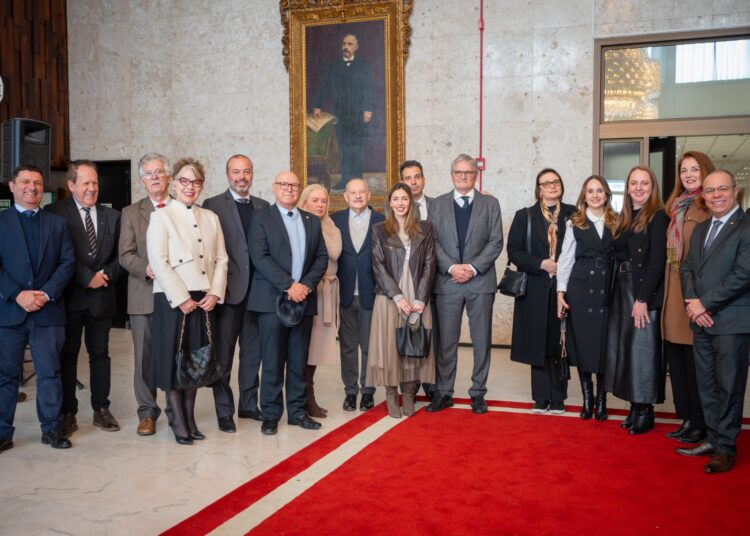 Coopnore Unicred recebe homenagem na Assembleia Legislativa do RS